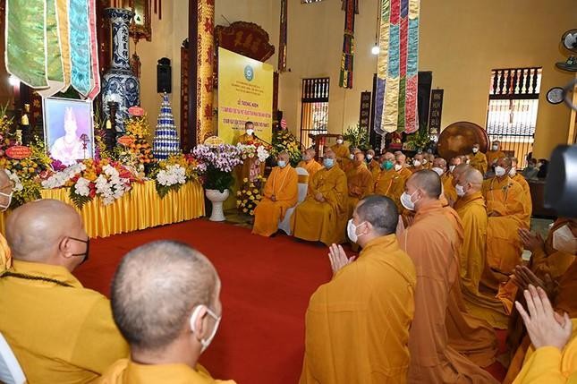 Chư tôn đức tham dự lễ tưởng niệm cố Trưởng lão Hòa thượng Thích Thanh Tứ Chư tôn đức tham dự lễ tưởng niệm cố Trưởng lão Hòa thượng Thích Thanh Tứ