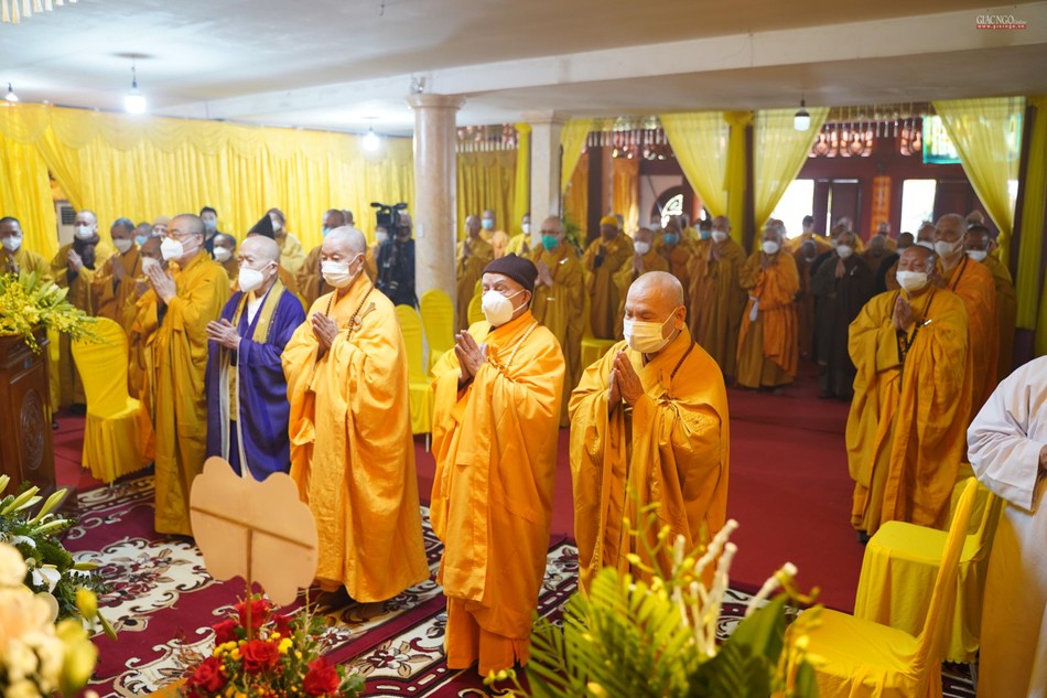 Chư tôn giáo phẩm Hội đồng Chứng minh, Hội đồng Trị sự thành kính tưởng niệm Đức Đệ tam Pháp chủ - Đại lão Hòa thượng Thích Phổ Tuệ