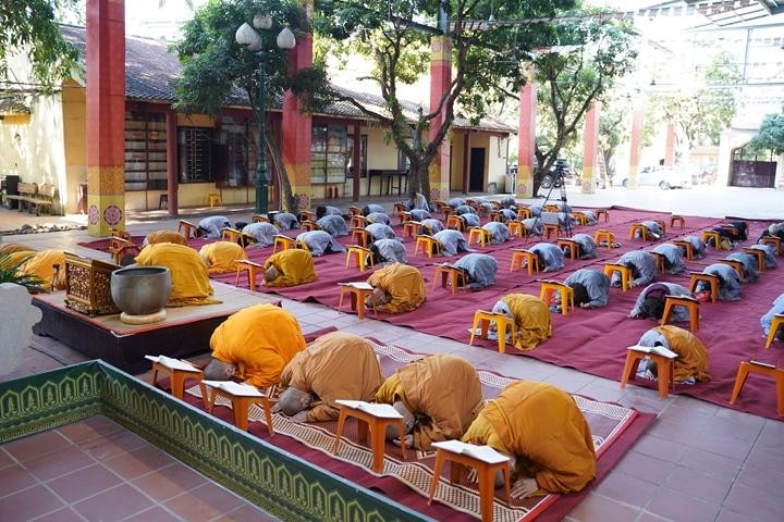 Đảnh lễ 48 đại nguyện của Đức Phật A Di Đà Đảnh lễ 48 đại nguyện của Đức Phật A Di Đà