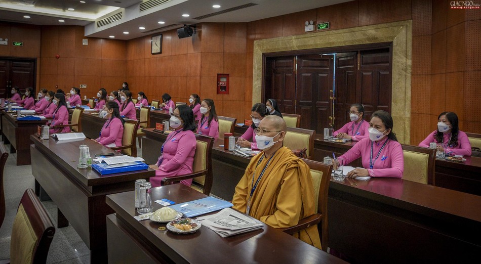 Ni giới vẫn đang tiếp tục đồng hành trong việc giúp đỡ phụ nữ hướng đến bình đẳng giới Ni giới vẫn đang tiếp tục đồng hành trong việc giúp đỡ phụ nữ hướng đến bình đẳng giới