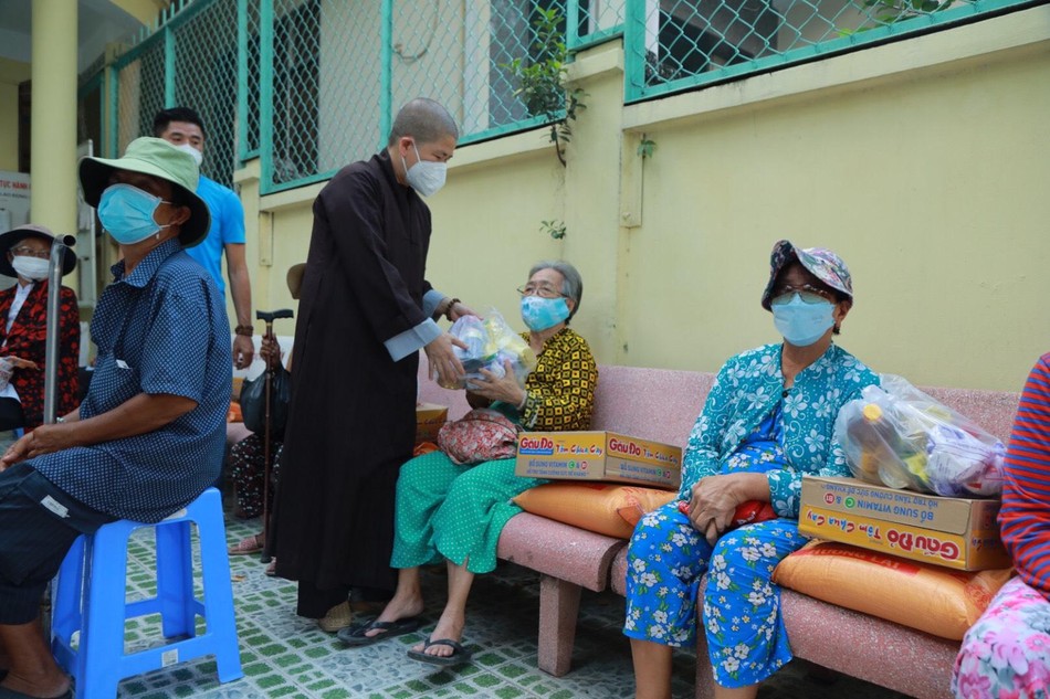 Trao quà tại Hội Người mù TP.Mỹ Tho Trao quà tại Hội Người mù TP.Mỹ Tho