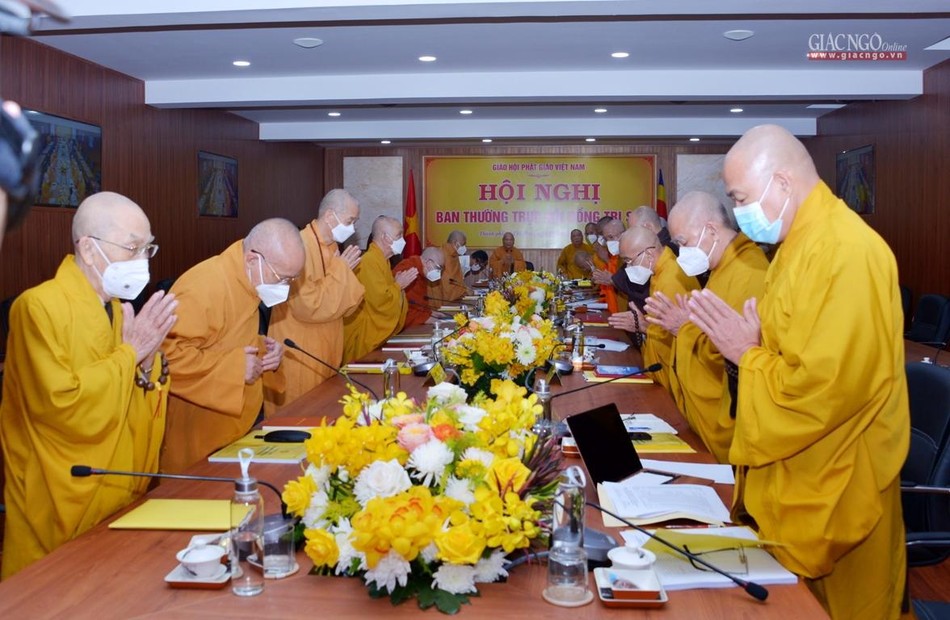 Chư tôn đức tại Văn phòng II Trung ương GIáo hội và... Chư tôn đức tại Văn phòng II Trung ương GIáo hội và...