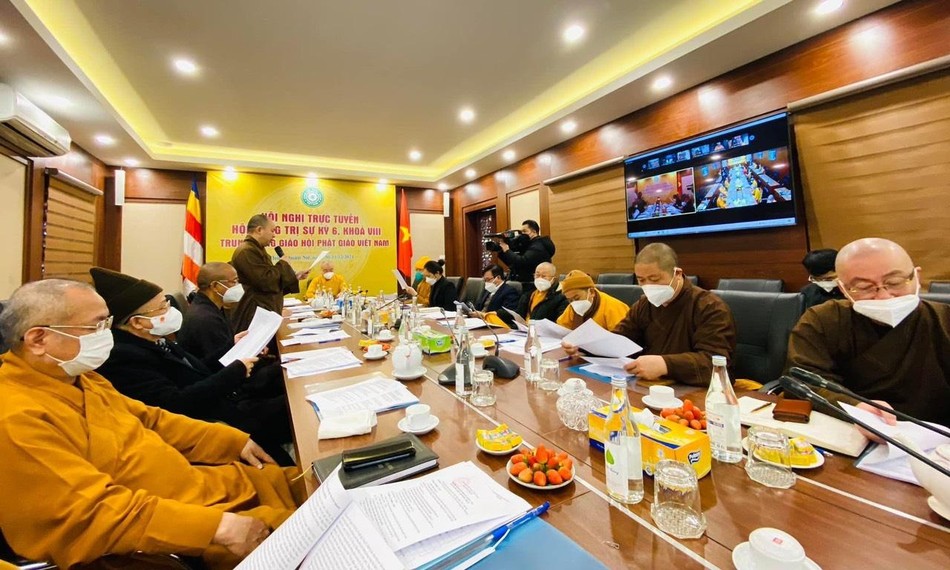 Thượng tọa Thích Đức Thiện trình bày tóm tắt bản dự thảo hoạt động Phật sự năm 2021 của GHPGVN Thượng tọa Thích Đức Thiện trình bày tóm tắt bản dự thảo hoạt động Phật sự năm 2021 của GHPGVN