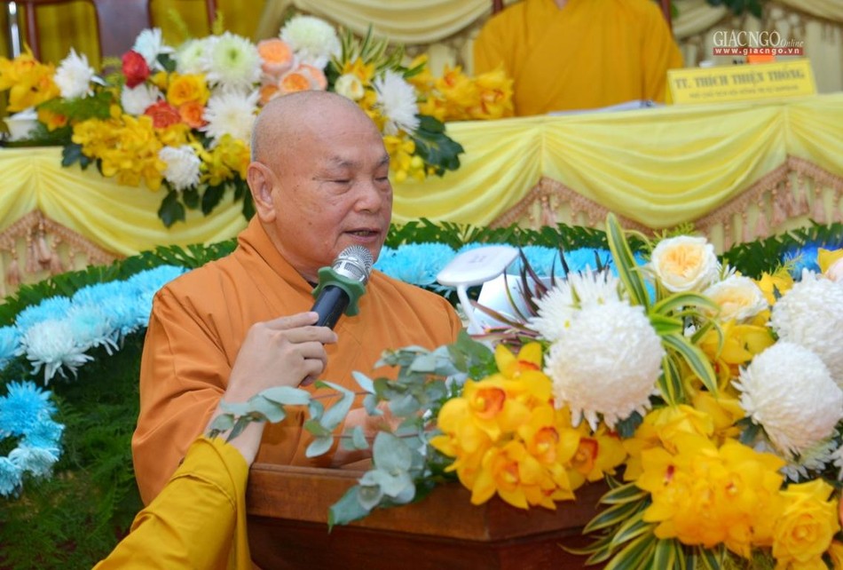Hòa thượng Thích Thiện Nhơn phát biểu tại hội nghị Hòa thượng Thích Thiện Nhơn phát biểu tại hội nghị