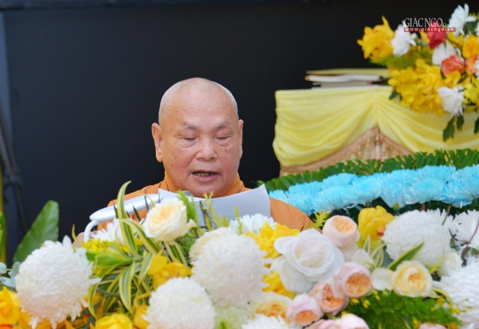 Hòa thượng Thích Thiện Nhơn phát biểu khai mạc Hòa thượng Thích Thiện Nhơn phát biểu khai mạc
