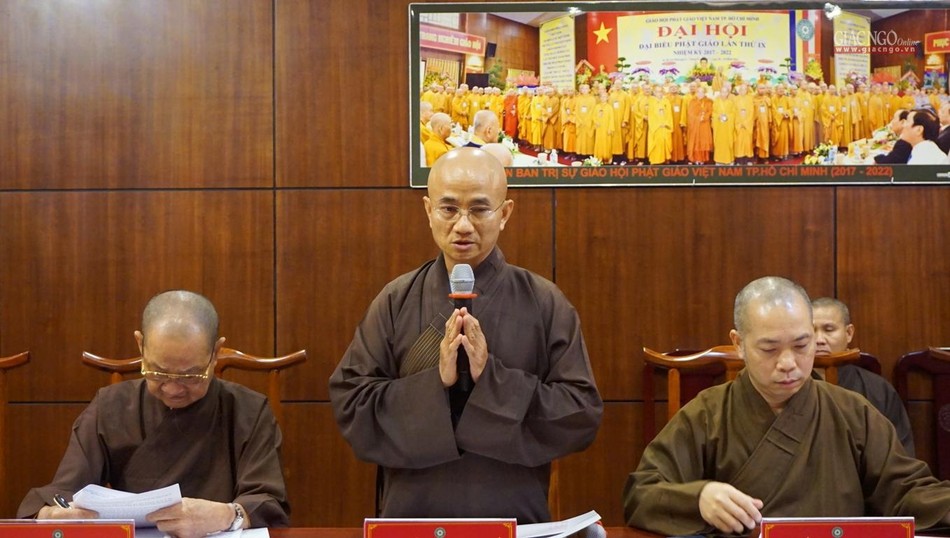 Thượng tọa Thích Thiện Quý báo cáo công tác chuẩn bị lễ tổng kết hoạt động Phật sự của TP Thượng tọa Thích Thiện Quý báo cáo công tác chuẩn bị lễ tổng kết hoạt động Phật sự của TP