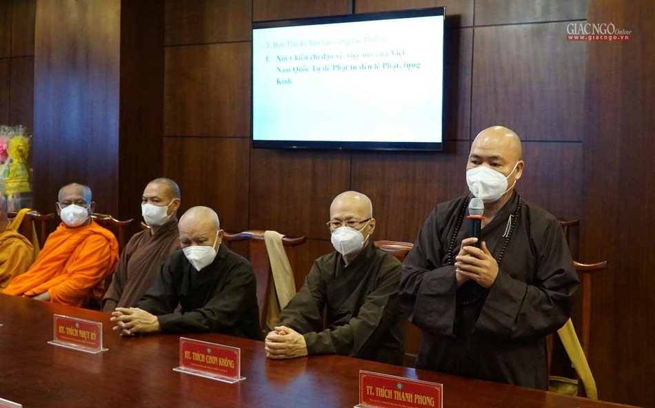 Thượng tọa Thích Thanh Phong báo cáo hoạt động chăm lo Tết cho người nghèo Thượng tọa Thích Thanh Phong báo cáo hoạt động chăm lo Tết cho người nghèo