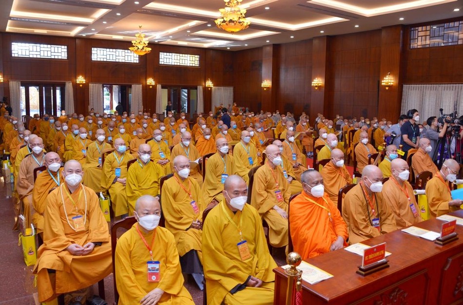 Chư tôn đức Phật giáo TP.HCM tham dự hội nghị