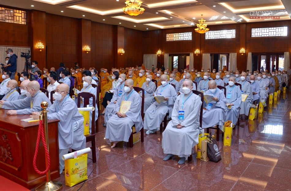 Chư Ni tham dự hội nghị