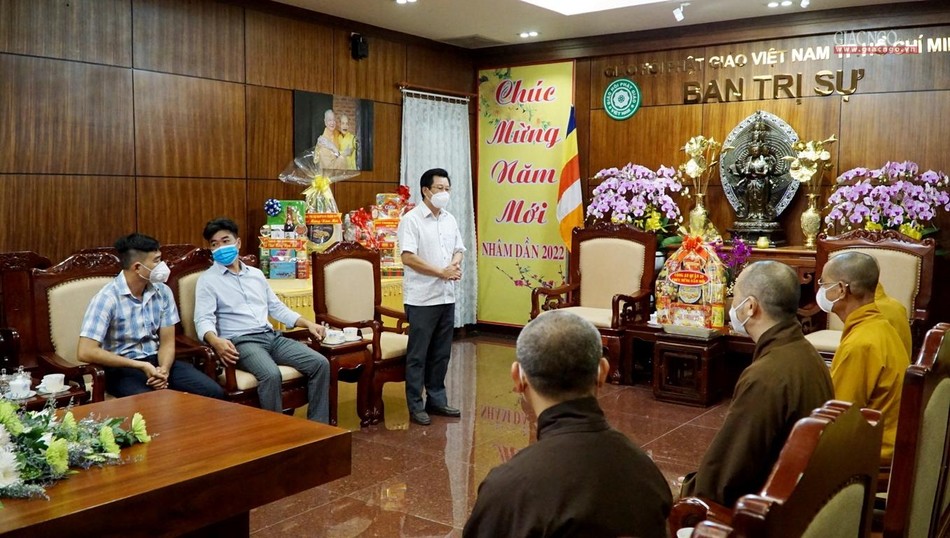 Ông Nguyễn Quang Thắng chúc Tết đến chư tôn đức Ban Trị sự GHPGVN TP.HCM Ông Nguyễn Quang Thắng chúc Tết đến chư tôn đức Ban Trị sự GHPGVN TP.HCM
