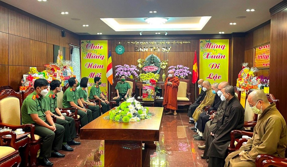 Hòa thượng Thích Thiện Tâm cảm ơn lãnh đạo Công an TP.HCM thăm, chúc Tết đến Ban Trị sự - Ảnh: Minh Nhân Hòa thượng Thích Thiện Tâm cảm ơn lãnh đạo Công an TP.HCM thăm, chúc Tết đến Ban Trị sự - Ảnh: Minh Nhân