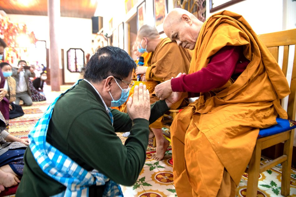 Cột chỉ cầu an trong năm mới Cột chỉ cầu an trong năm mới