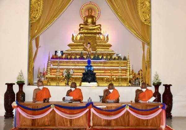 Chư tôn đức Ban Giám hiệu, hội đồng thi