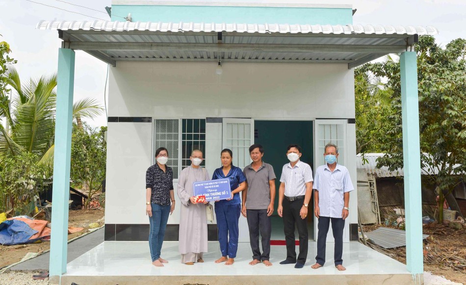 Bàn giao nhà mới đến gia đình anh Ngoãn Bàn giao nhà mới đến gia đình anh Ngoãn