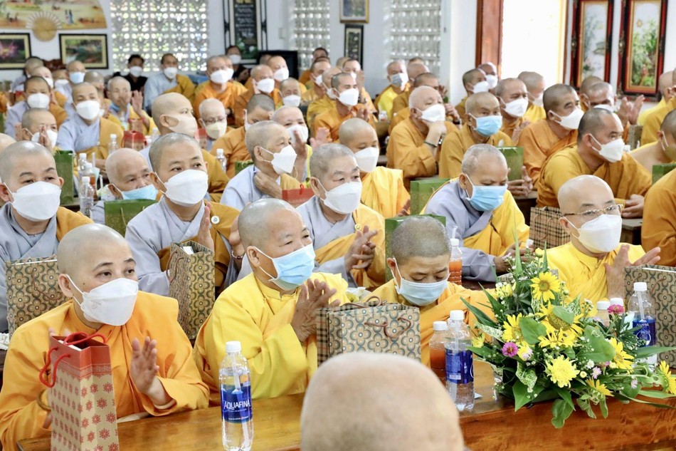 Họp mặt truyền thống nhằm chia sẻ kinh nghiệm tu học, hành đạo Họp mặt truyền thống nhằm chia sẻ kinh nghiệm tu học, hành đạo