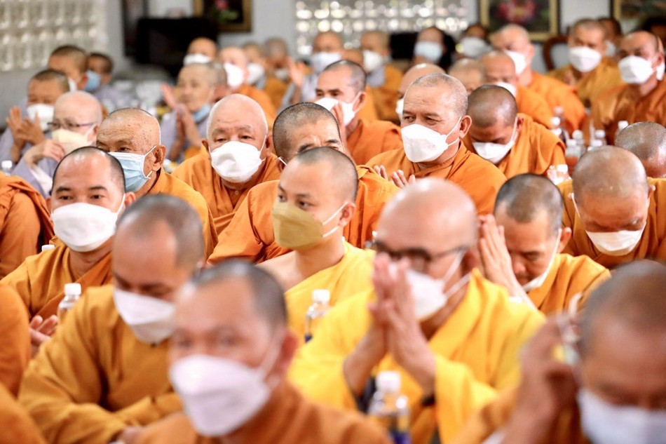 Chư Tăng Ni đại diện gần 100 tự viện trong tông phong tham dự Chư Tăng Ni đại diện gần 100 tự viện trong tông phong tham dự