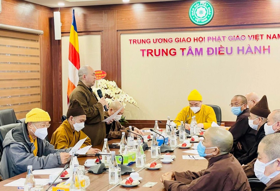 Thượng tọa Thích Đức Thiện tại buổi họp Ban Thường trực Hội đồng Trị sự - Ảnh: TMQ Thượng tọa Thích Đức Thiện tại buổi họp Ban Thường trực Hội đồng Trị sự - Ảnh: TMQ