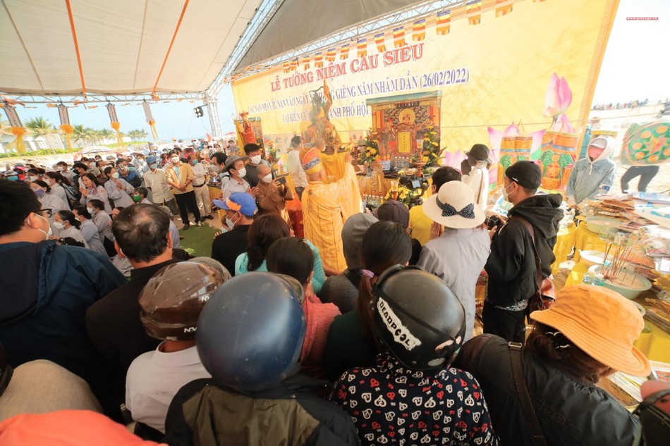 Lễ cầu siêu được chư tôn đức Ban Trị sự Phật giáo TP.Hội An kết hợp MTTQVN TP.Hội An tổ chức