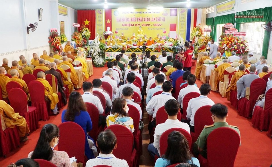 Quang cảnh đại hội