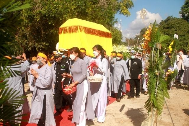 Đến Đài hỏa táng Long Hương, TP.Bà Rịa cử hành lễ trà-tỳ Đến Đài hỏa táng Long Hương, TP.Bà Rịa cử hành lễ trà-tỳ