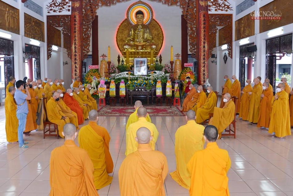 Hội đồng Trị sự GHPGVN, Ban Trị sự GHPGVN TP.HCM tổ chức lễ tưởng niệm Trưởng lão Hòa thượng Thích Trí Thủ tại thiền viện Quảng Đức