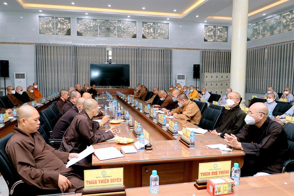 Quang cảnh buổi họp của Ban Thường trực Ban Trị sự tỉnh Bình Dương Quang cảnh buổi họp của Ban Thường trực Ban Trị sự tỉnh Bình Dương