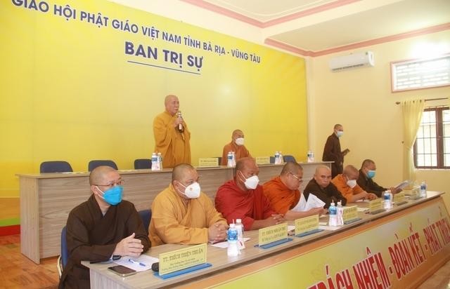 Hòa thượng Thích Quảng Hiển chủ trì buổi họp