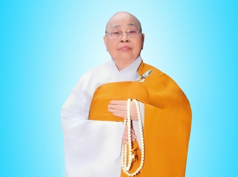 Chân dung Ni trưởng Thích nữ Mỹ Dung