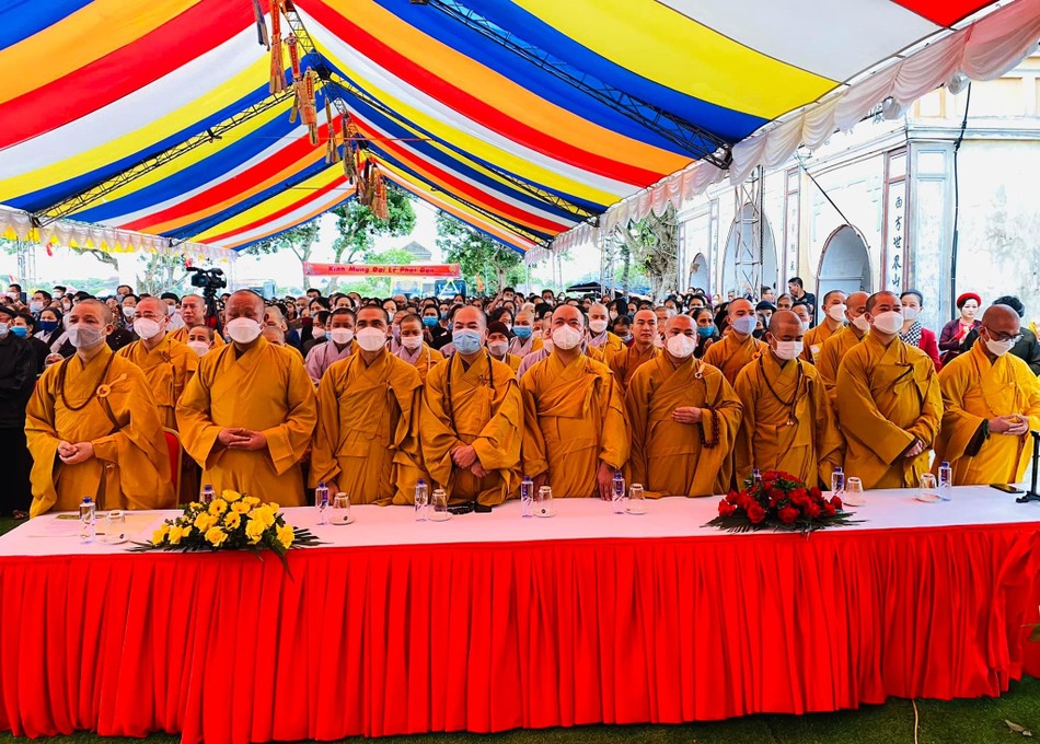 Chư tôn đức tham dự Đại lễ Phật đản Phật lịch 2566