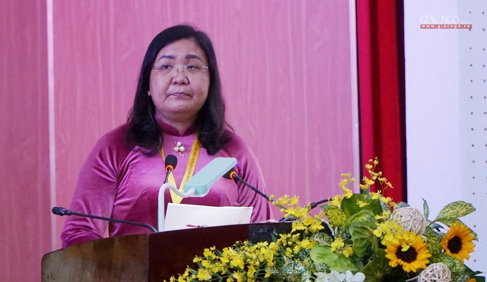 Bà Hồ Thị Hoàng Yến phát biểu tại đại hội