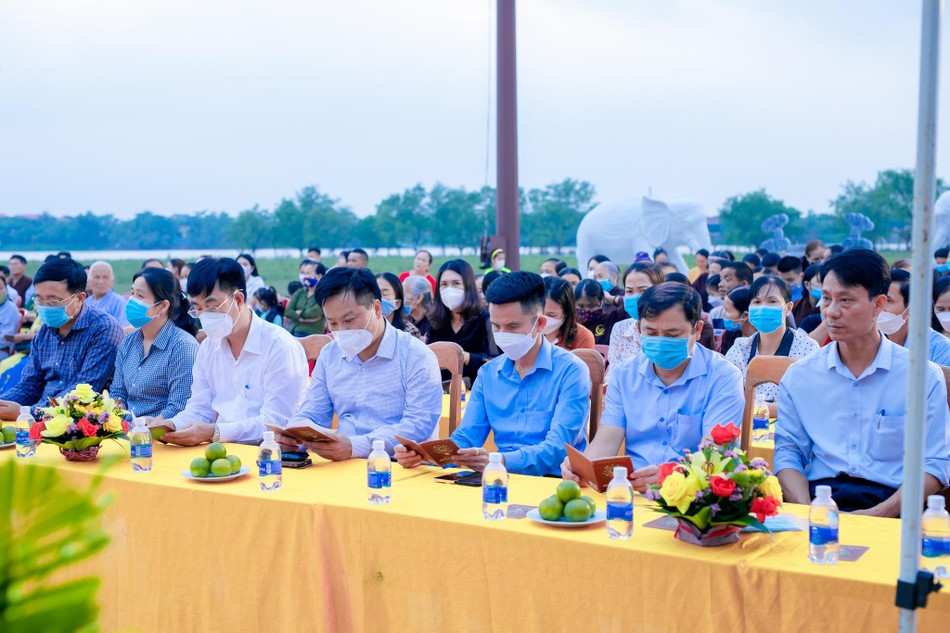 Tụng kinh Chuyển Pháp luân