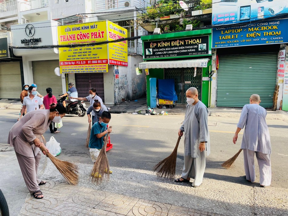 Tạo môi trường thông thoáng, sạch đẹp đón mừng Phật đản Tạo môi trường thông thoáng, sạch đẹp đón mừng Phật đản