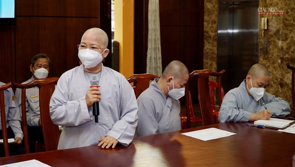 Ni trưởng Thích nữ Như Thảo tại buổi họp