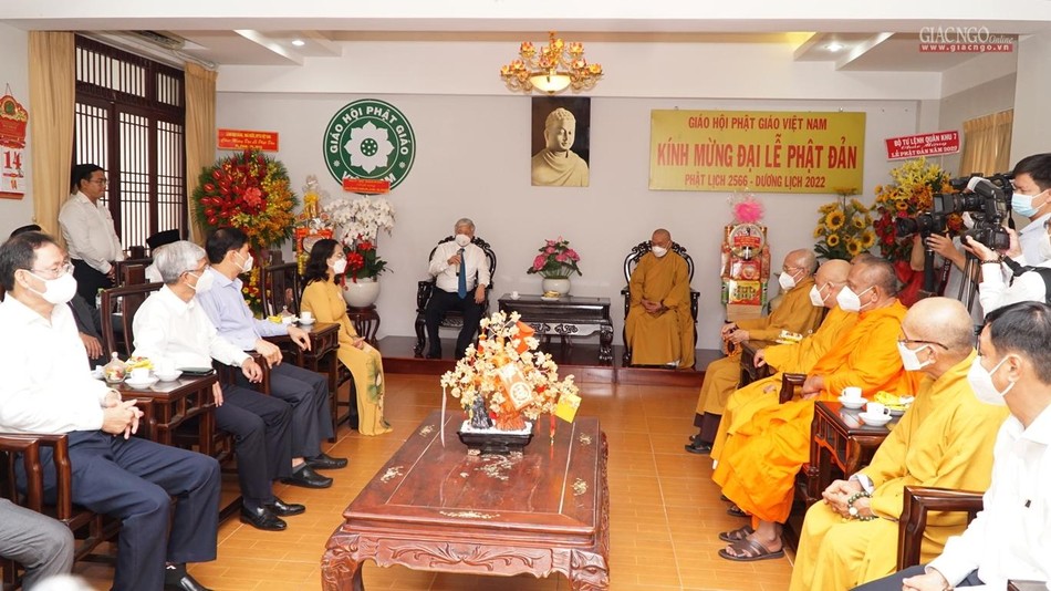 Ông Đỗ Văn Chiến cùng lãnh đạo các cơ quan Trung ương, TP.HCM chúc mừng Phật đản Ông Đỗ Văn Chiến cùng lãnh đạo các cơ quan Trung ương, TP.HCM chúc mừng Phật đản