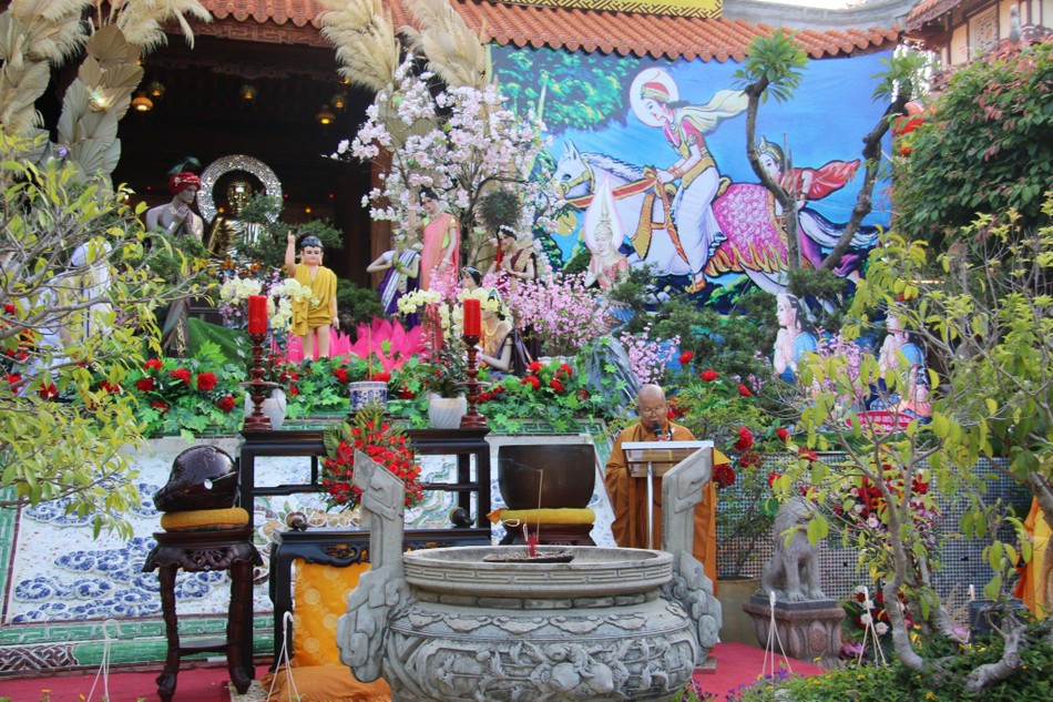 Hòa thượng Thích Quảng Thiện, Chứng minh Ban Trị sự GHPGVN tỉnh tuyên đọc Thông điệp Phật đản Hòa thượng Thích Quảng Thiện, Chứng minh Ban Trị sự GHPGVN tỉnh tuyên đọc Thông điệp Phật đản