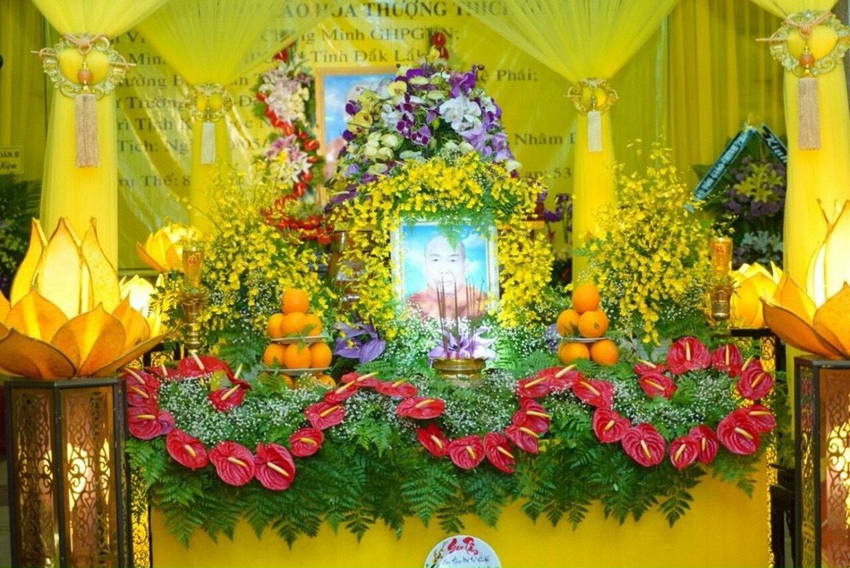 Giác linh đường tại tịnh xá Ngọc Nguyên Giác linh đường tại tịnh xá Ngọc Nguyên