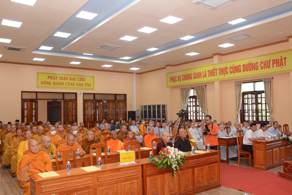 Chư tôn đức Ban Trị sự tỉnh, quận, huyện, thị, thành tham dự Chư tôn đức Ban Trị sự tỉnh, quận, huyện, thị, thành tham dự