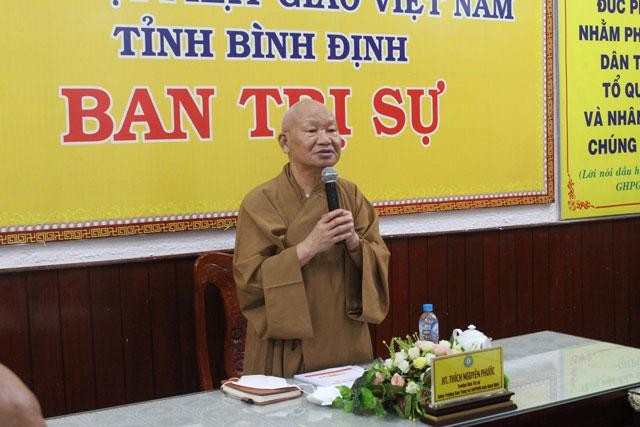 Hòa thượng Thích Nguyên Phước chủ trì buổi họp