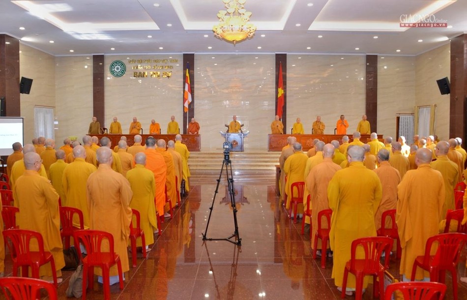 Trưởng lão Hòa thượng Quyền Pháp chủ GHPGVN ban đạo từ Trưởng lão Hòa thượng Quyền Pháp chủ GHPGVN ban đạo từ
