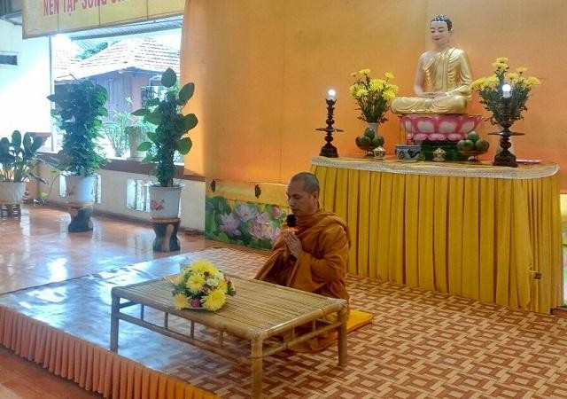 Đại đức Thích Giác Nhường thuyết giảng tại khóa tu "An lạc tâm" Đại đức Thích Giác Nhường thuyết giảng tại khóa tu "An lạc tâm"