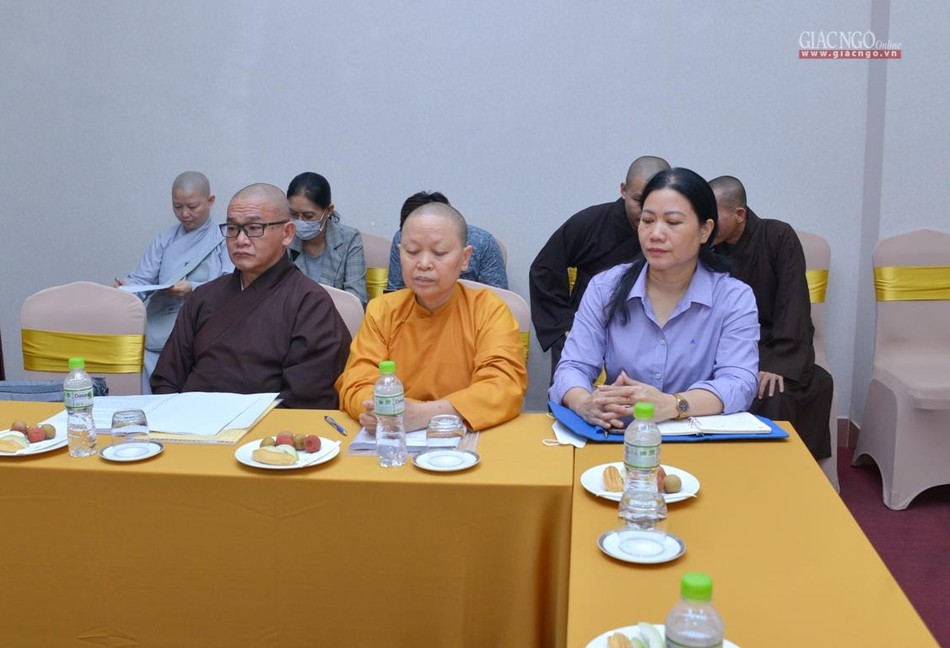 Chư tôn đức Tăng, Ni Hội đồng Trị sự tham dự hội thảo Chư tôn đức Tăng, Ni Hội đồng Trị sự tham dự hội thảo
