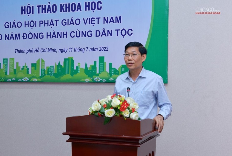 Ông Đỗ Văn Phớn trình bày tham luận, khẳng định GHPGVN 40 năm qua luôn đồng hành cùng dân tộc Ông Đỗ Văn Phớn trình bày tham luận, khẳng định GHPGVN 40 năm qua luôn đồng hành cùng dân tộc