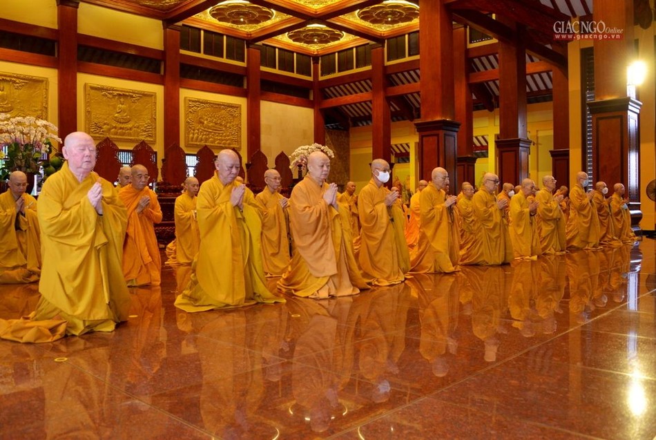 ... nhằm trưởng dưỡng đạo tâm, thanh tịnh Tăng đoàn