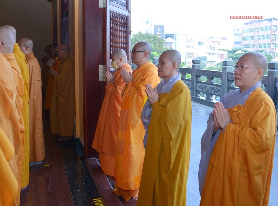 Chư Ni tham dự lễ tưởng niệm