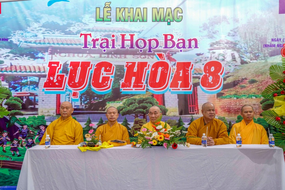 Chư tôn đức chứng minh, tham dự