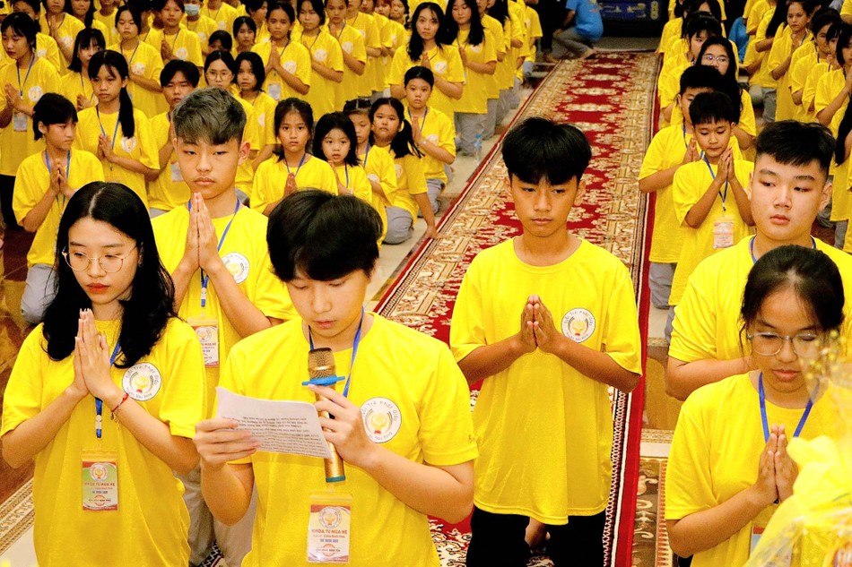 Đại diện khóa sinh phát biểu tại lễ khai mạc