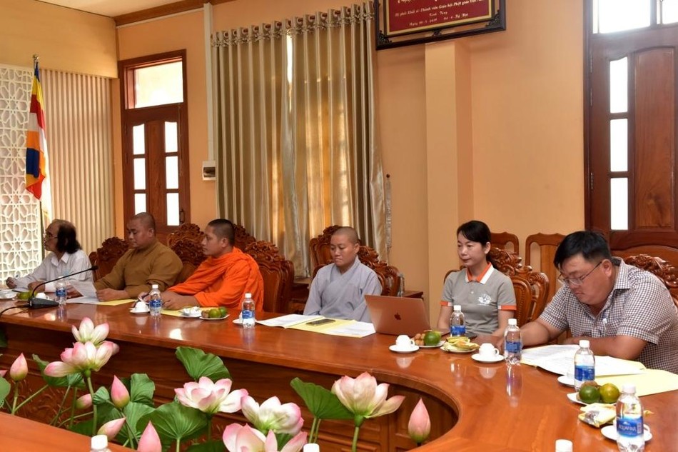 Thành viên 2 ban chuyên môn tham gia buổi họp Thành viên 2 ban chuyên môn tham gia buổi họp