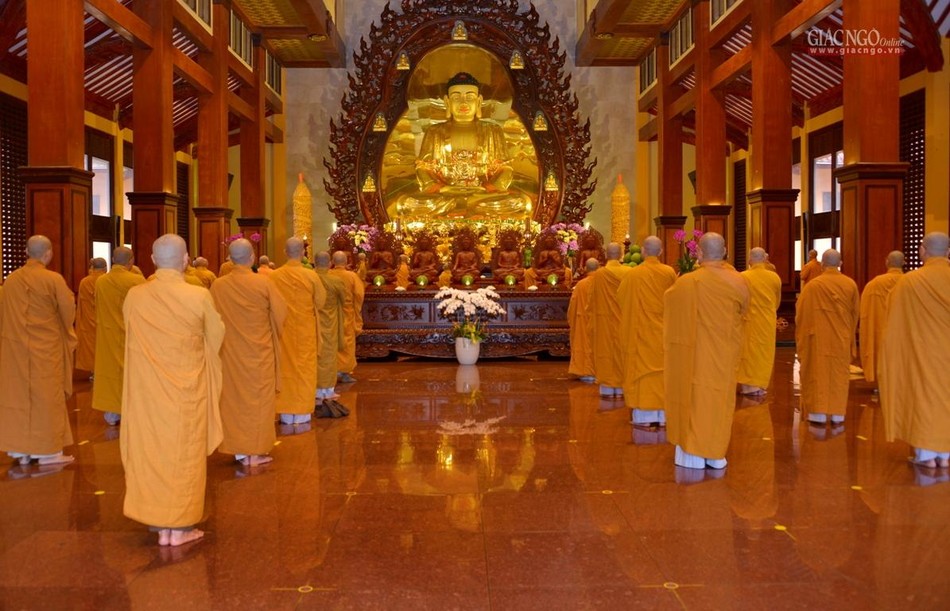 Lễ Tự tứ của chư Tăng GHPGVN TP.HCM sẽ diễn ra vào lúc 6 giờ ngày 12-7-Nhâm Dần tại Việt Nam Quốc Tự, sẽ kết thúc 3 tháng An cư kiết hạ