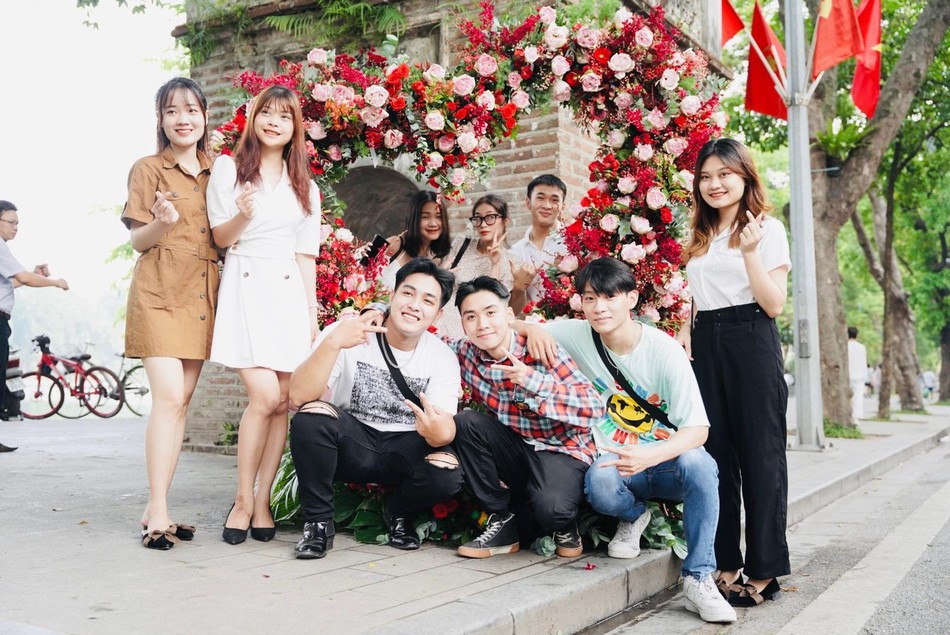 Giành cho mọi người một mùa yêu thương Giành cho mọi người một mùa yêu thương