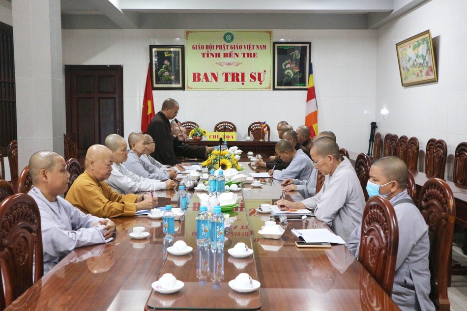 Chư tôn đức đã đóng góp ý kiến xây dựng, thảo luận kế hoạch Chư tôn đức đã đóng góp ý kiến xây dựng, thảo luận kế hoạch